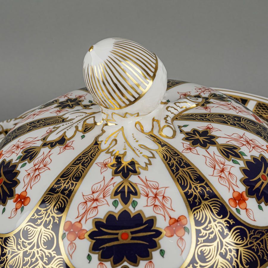 ROYAL CROWN DERBY Old Imari 1128 Covered Soup Tureen