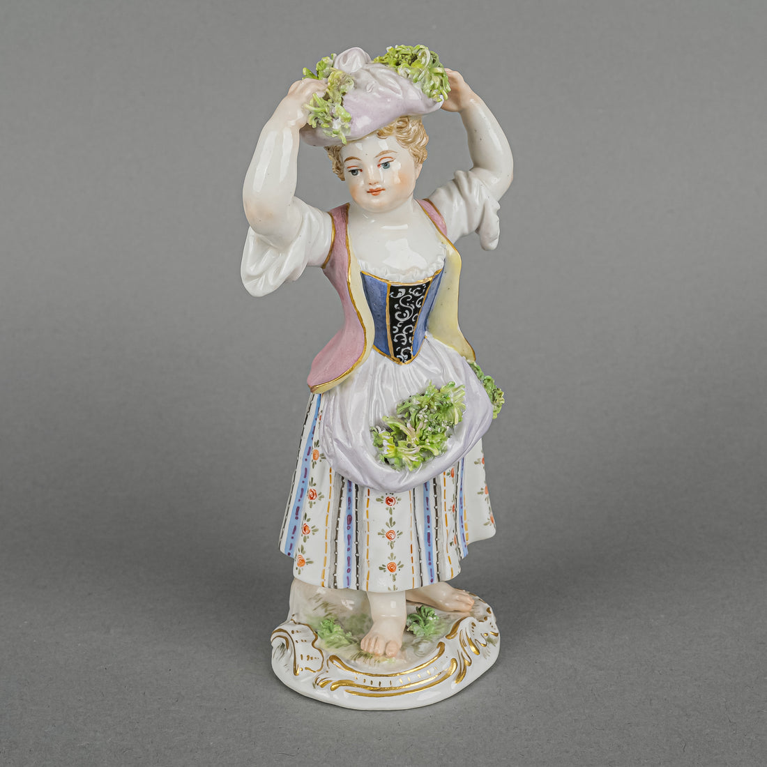 MEISSEN Figurine Barefoot Farm Girl At Harvest