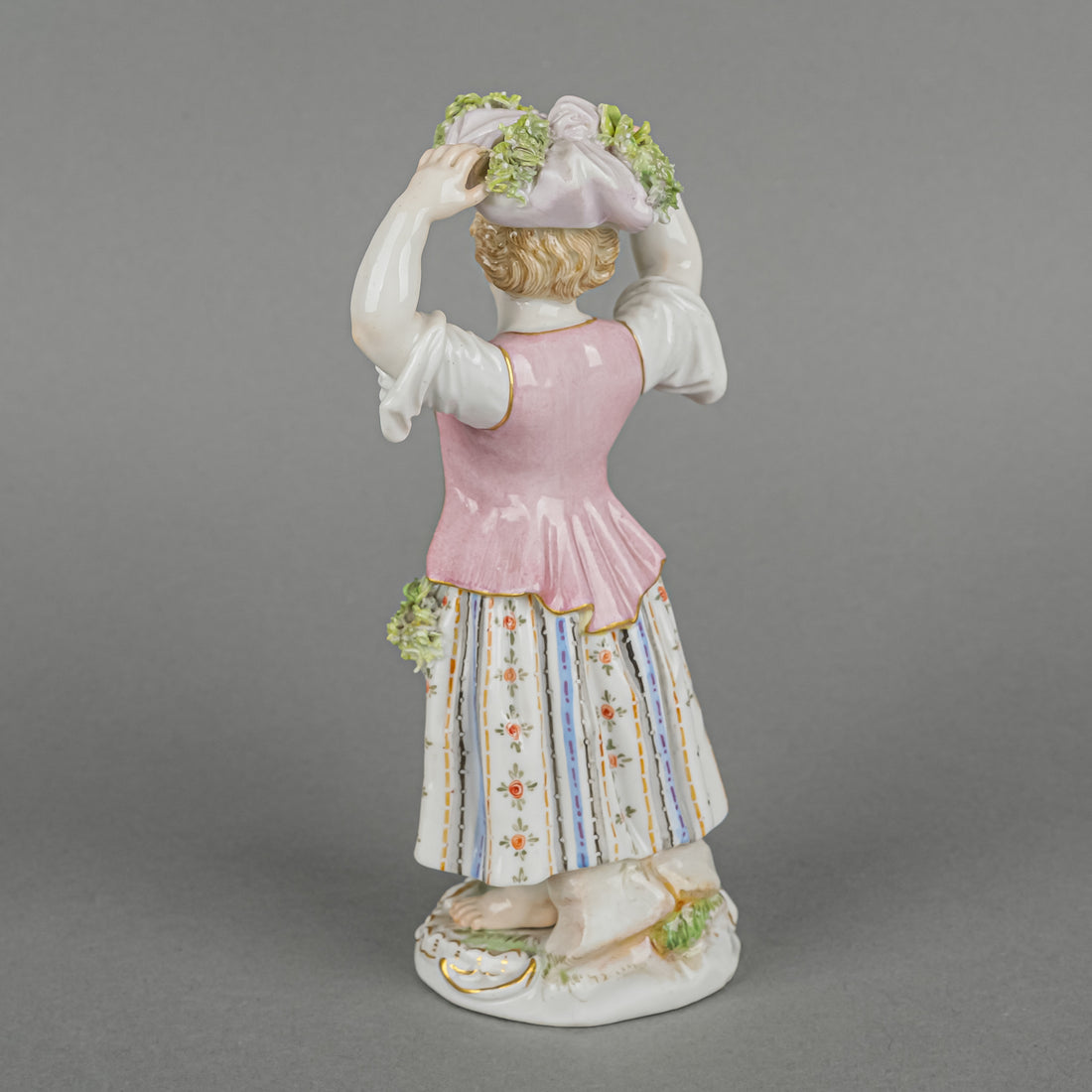 MEISSEN Figurine Barefoot Farm Girl At Harvest
