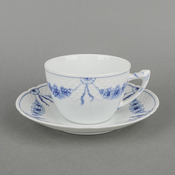 BING & GRØNDAHL Empire Blue & White Breakfast Cup & Saucer 104