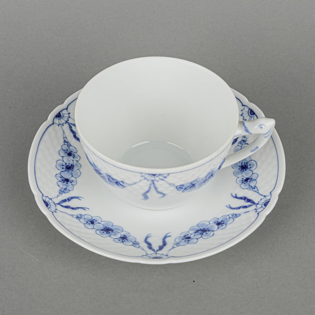 BING & GRØNDAHL Empire Blue & White Breakfast Cup & Saucer 104