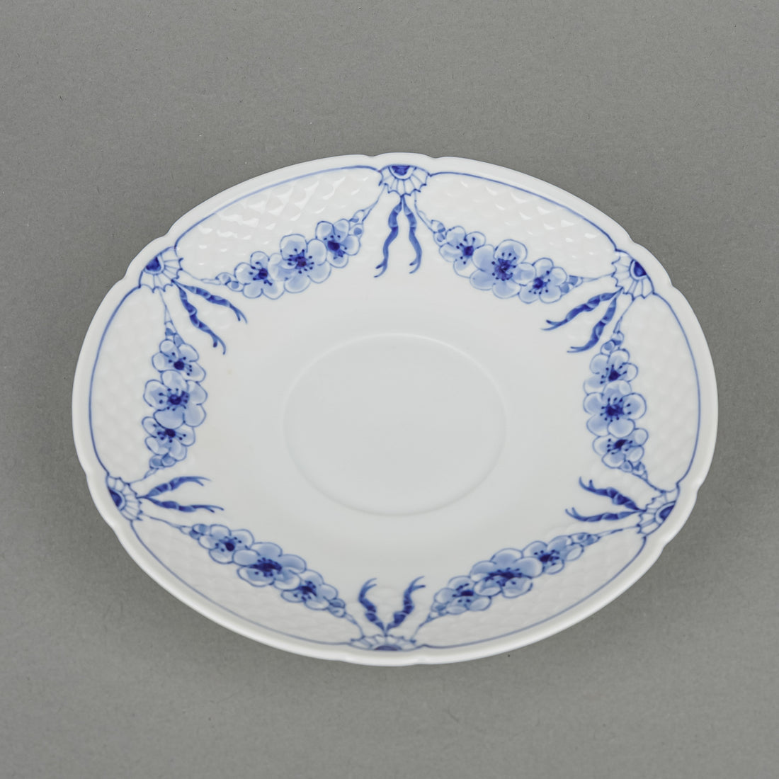 BING & GRØNDAHL Empire Blue & White Breakfast Cup & Saucer 104