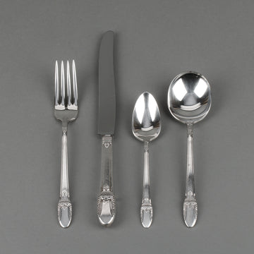 1847 ROGERS BROS. First Love Silverplate Flatware - 12 Place Settings +