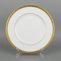 ROYAL DOULTON Royal Gold H4980 12 Place Settings