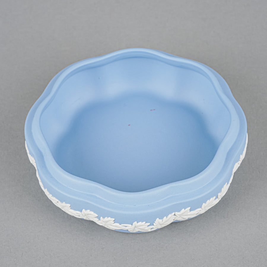 WEDGWOOD White On Blue Jasperware Covered Box  Canada Coat/Arms