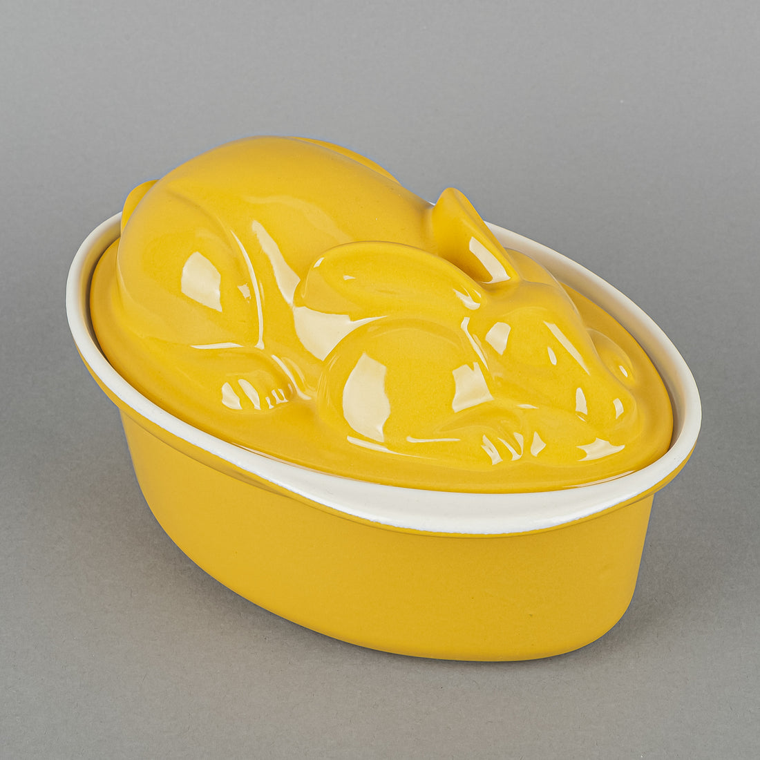CHASSEUR Rabbit Enamel Cast Iron Covered Casserole - Yellow
