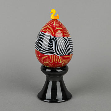 JAMES MASKREY (British 1967)     Art Glass Egg With Bird