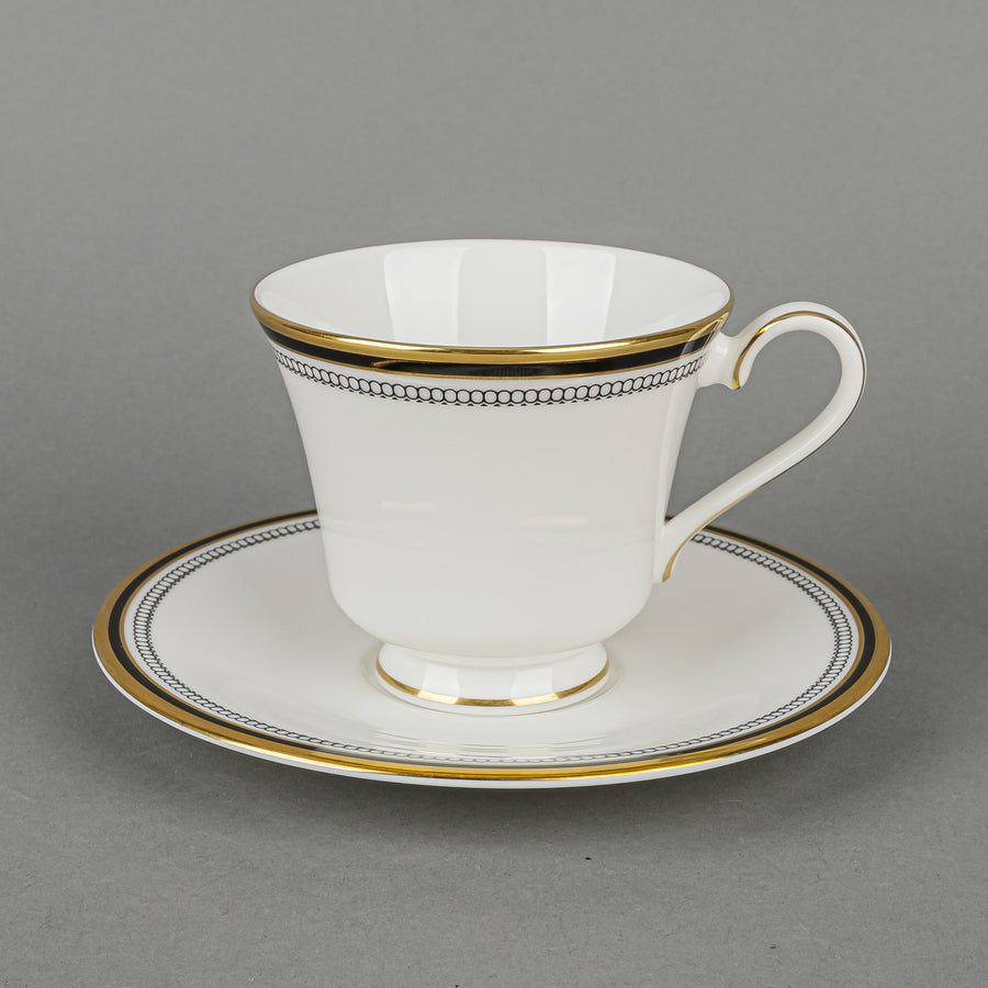 ROYAL DOULTON Pavanne H5095 6 Place Settings Plus Extras