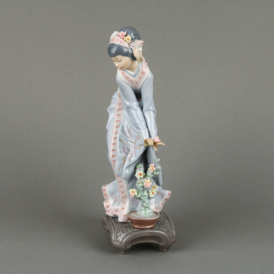 LLADRO Mayumi 1449 Figurine