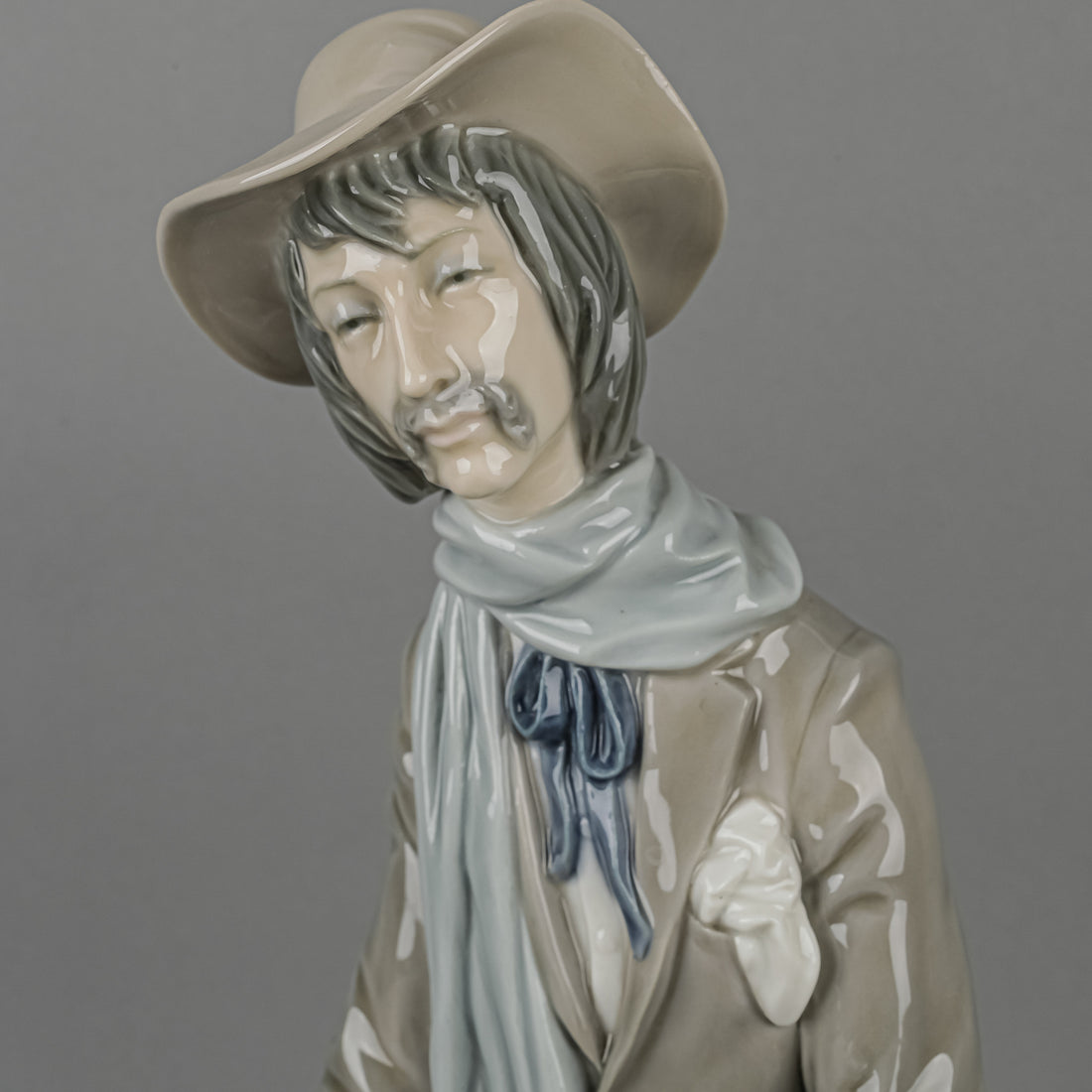 LLADRO Figurine Violinist 4887