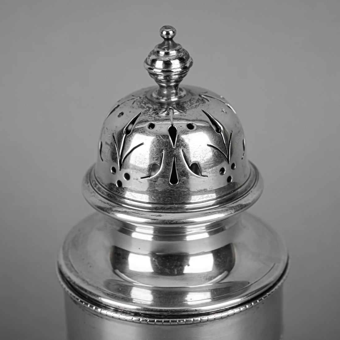 HARRODS London 1911 Sterling Sugar Shaker/Caster