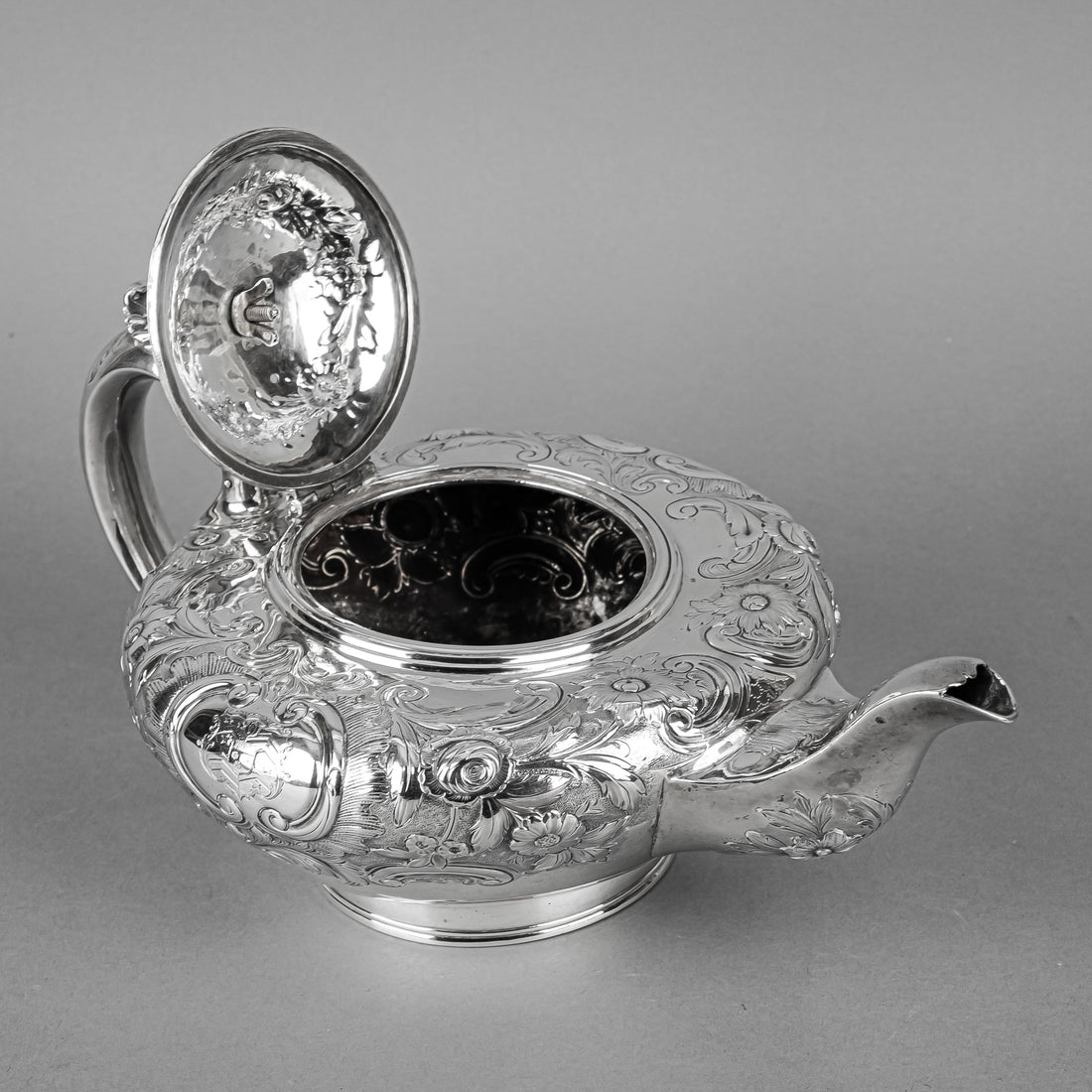 J WRANGHAM & Wm MOULSON London c.1836 Sterling Teapot