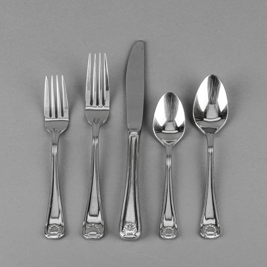 RETRONEU Hampton Shell Stainless Steel Flatware 9 Place Settings Plus Extras