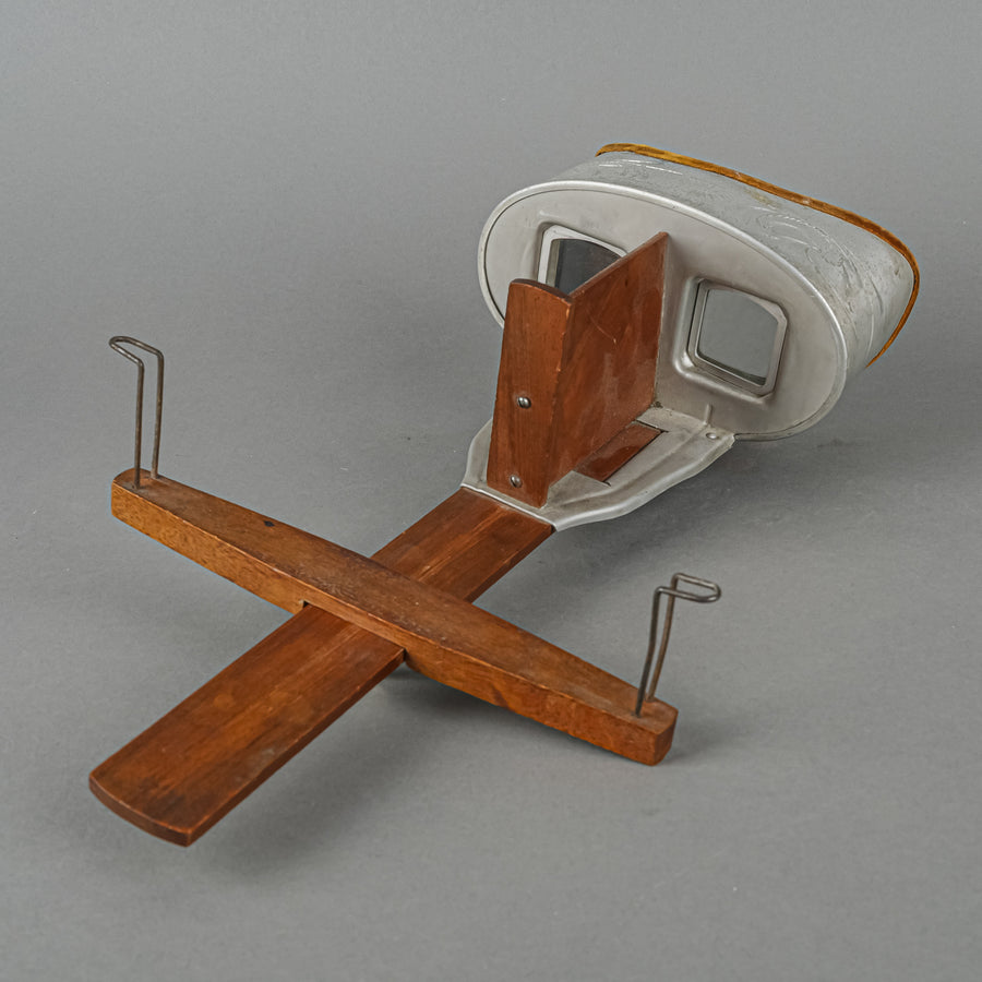 Vintage UNDERWOOD & UNDERWOOD Stereoscope Viewer & 6 Card Views