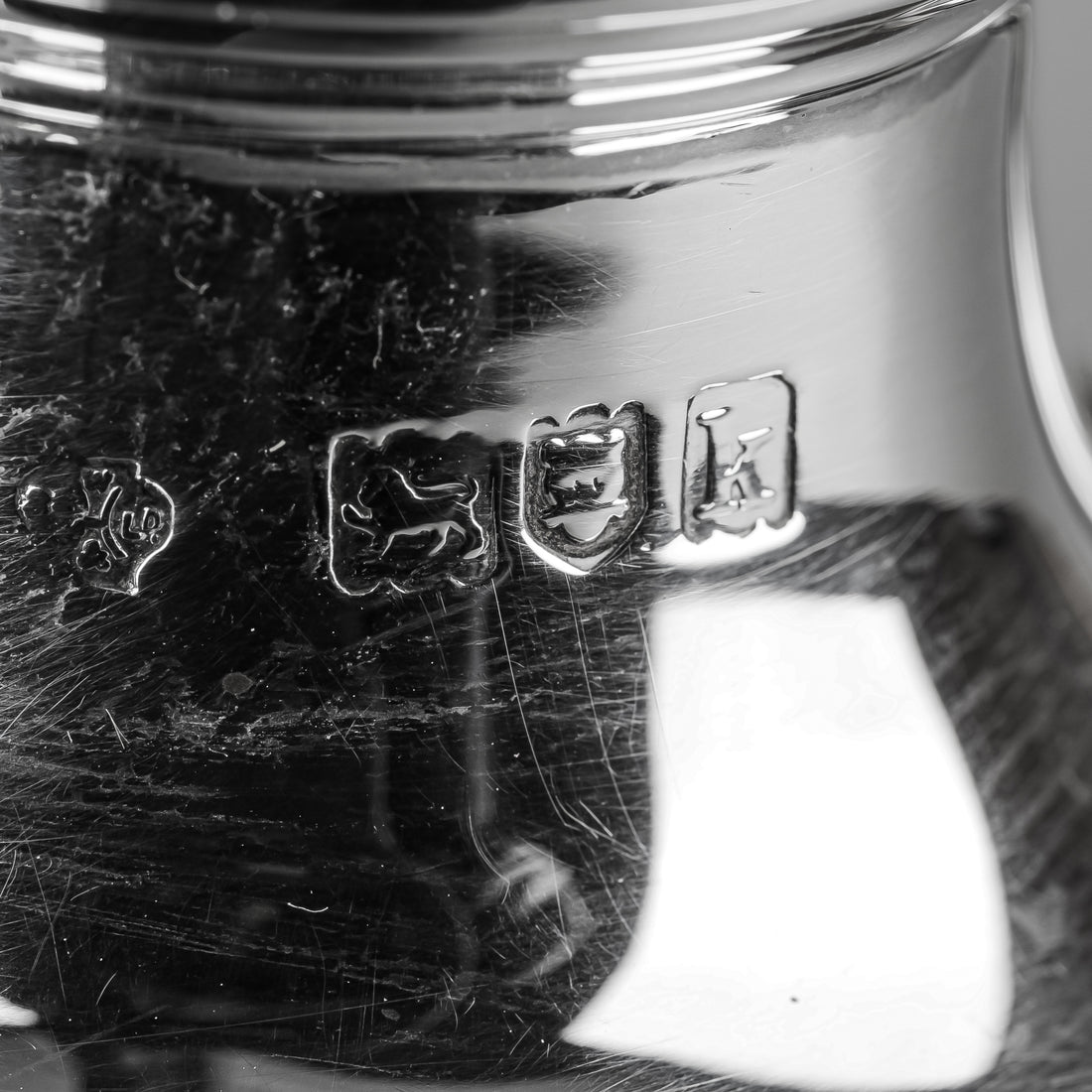Wm HUTTON & SONS LTD Sterling Sugar Caster/Shaker