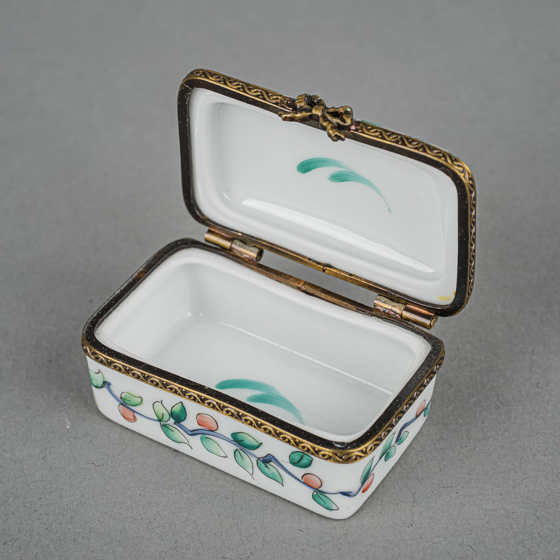 Limoges Hand Painted Floral Trinket/Pill Box