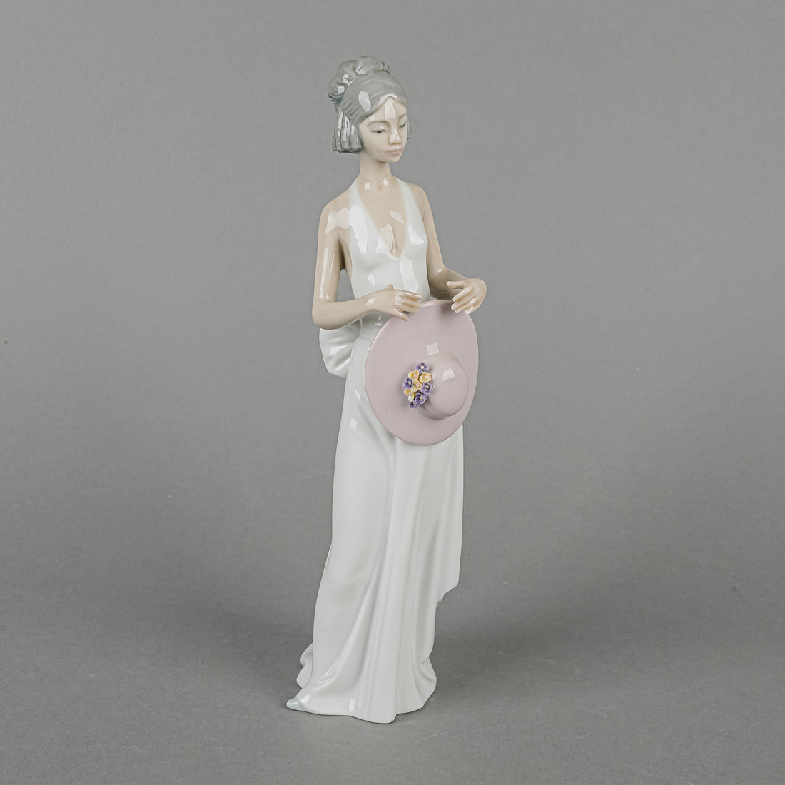 LLADRO Figurine Summer Soiree 5597