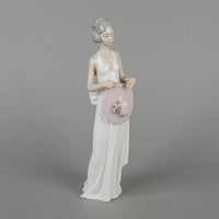 LLADRO Figurine Summer Soiree 5597