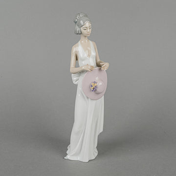 LLADRO Figurine Summer Soiree 5597