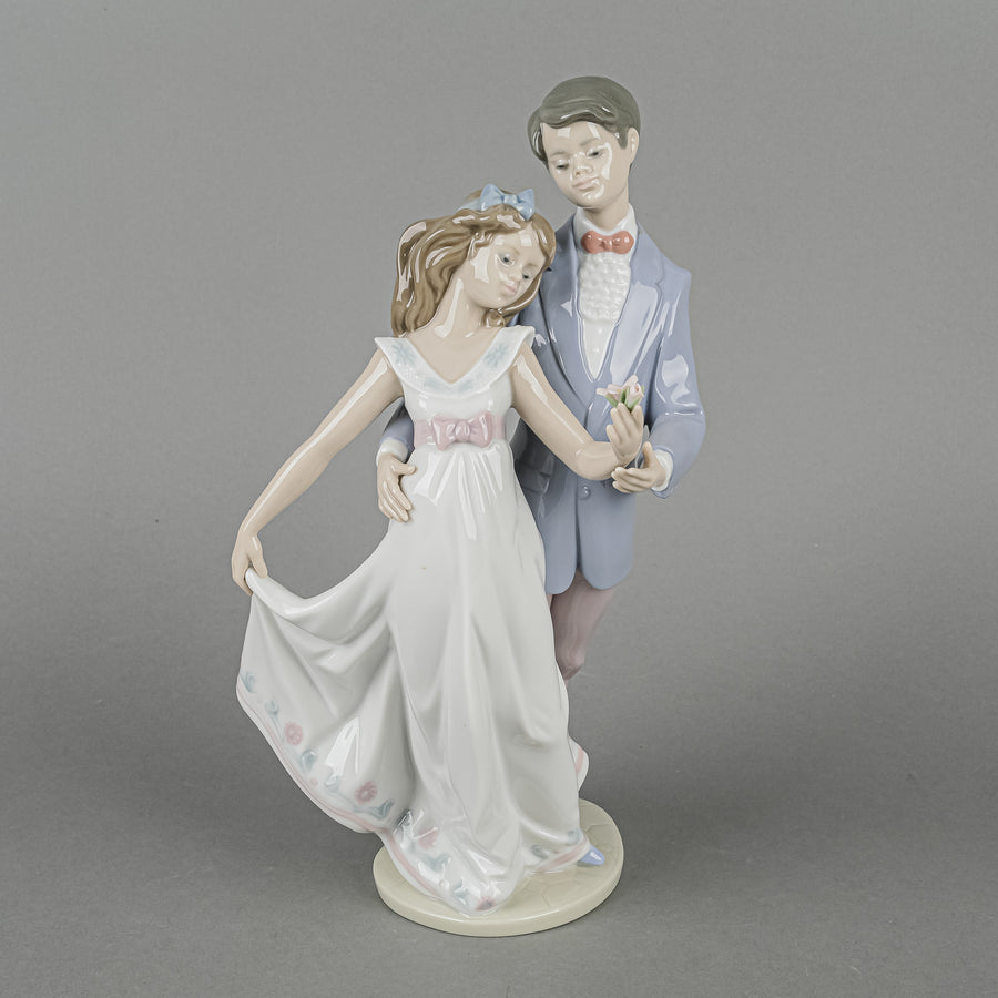 LLADRO Figurine Now And Forvever 7642