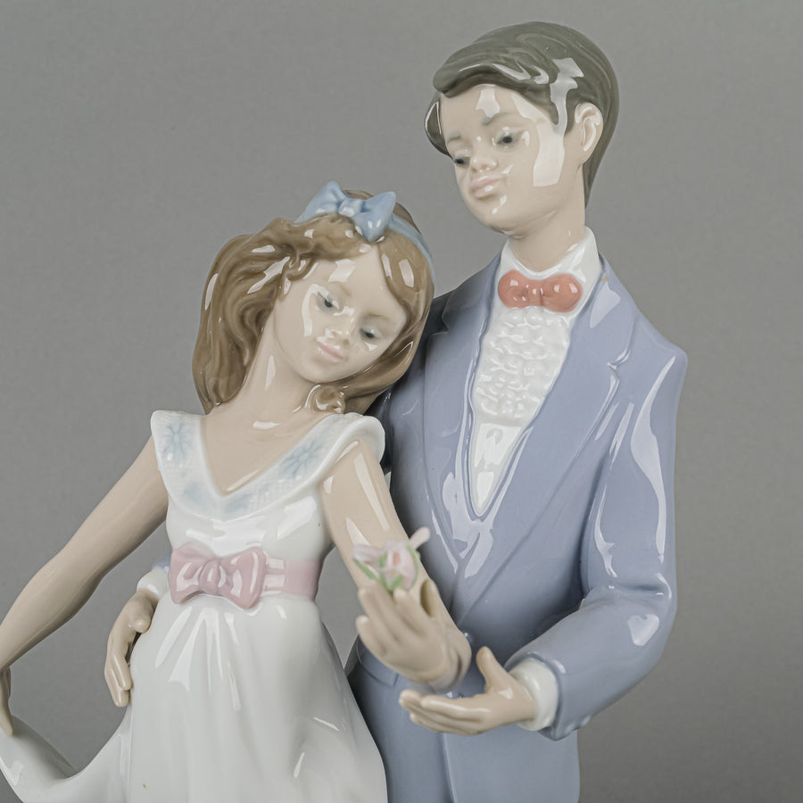 LLADRO Figurine Now And Forvever 7642