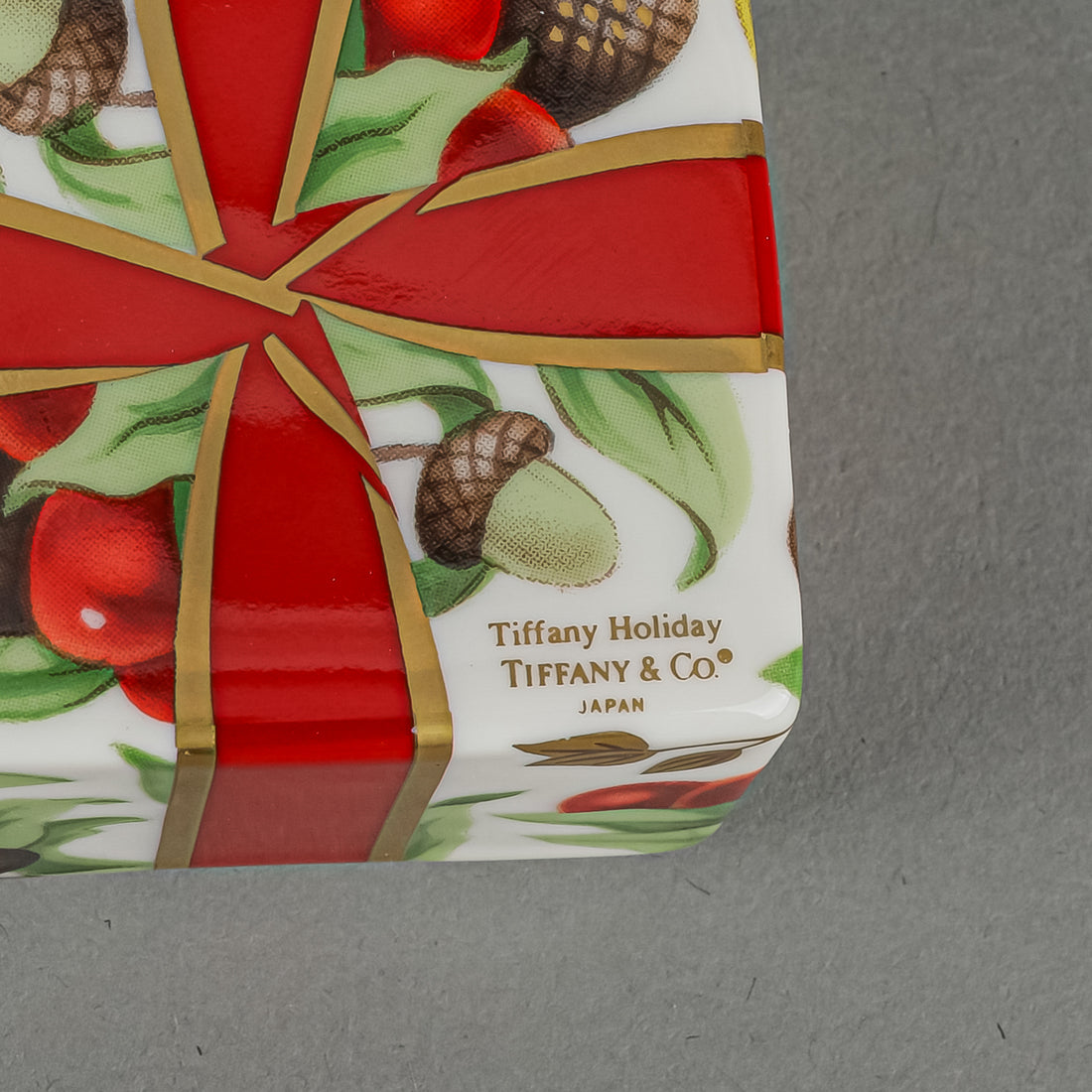 TIFFANY & CO. Holiday Trinket Box