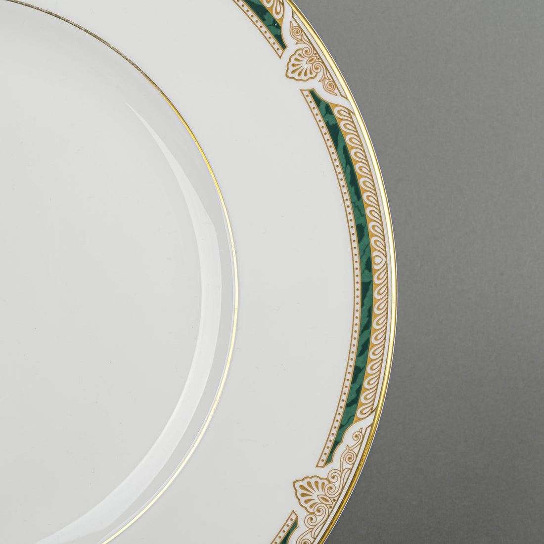 ROYAL DOULTON Forsyth 10 Place Settings