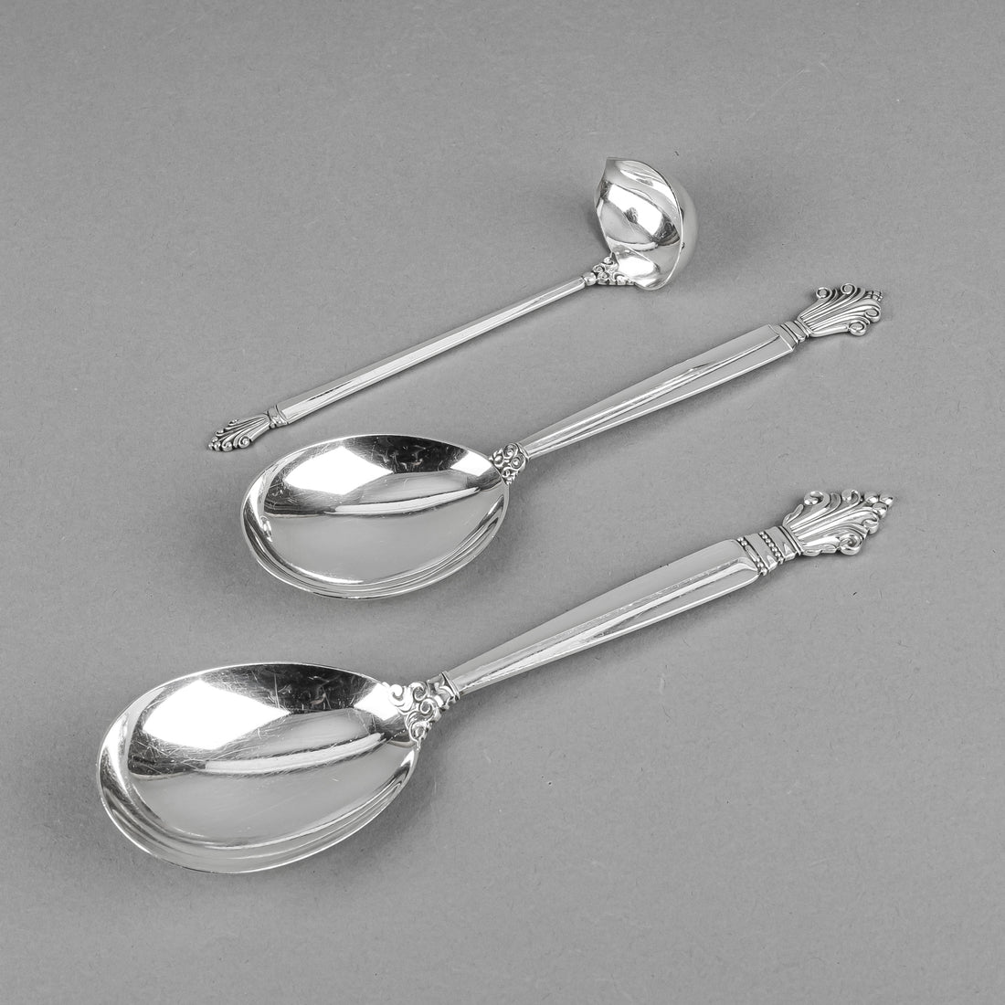 GEORG JENSEN Acanthus Sterling Flatware 70 Pieces