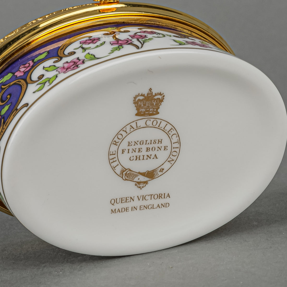 ROYAL COLLECTION Queen Victoria Oval Trinket/Pill Box