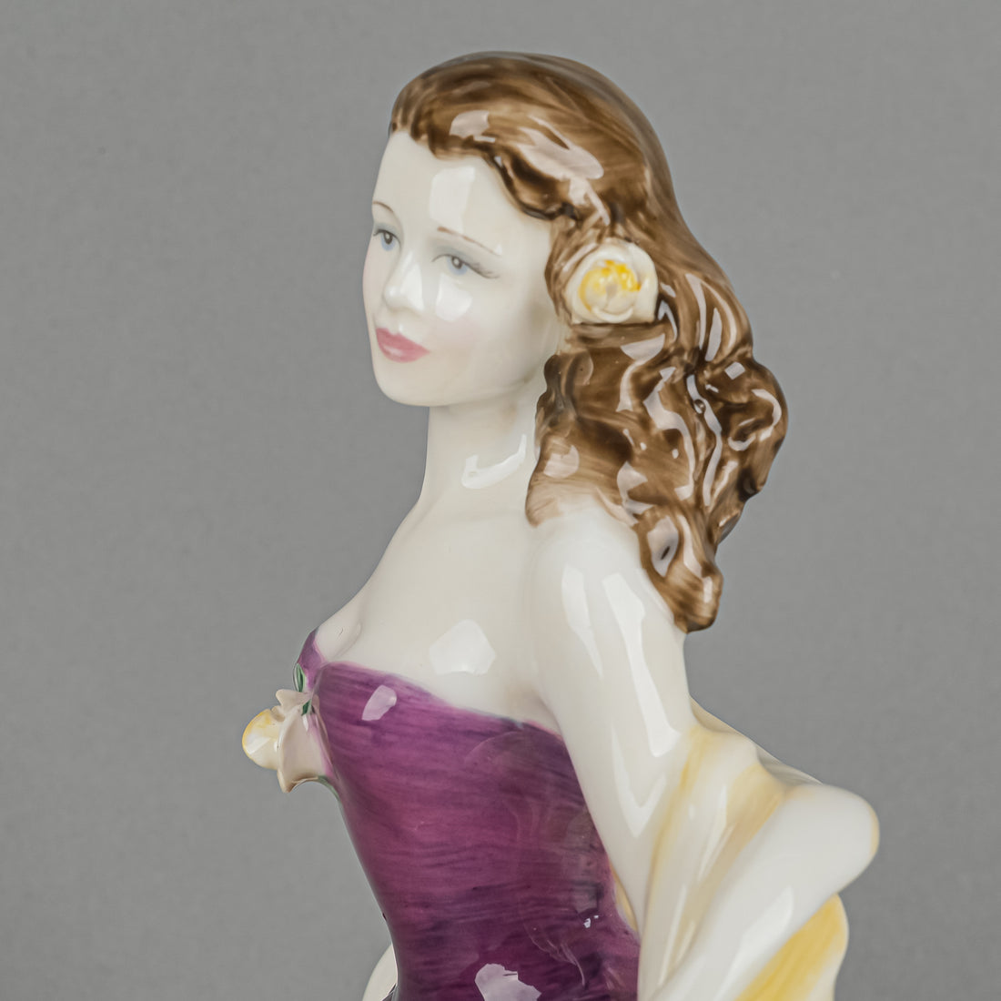 ROYAL DOULTON Figurine Special Celebration                HN 4234