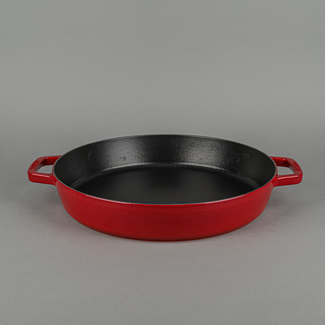 STAUB Cast Iron Double Handle       13" Skillet