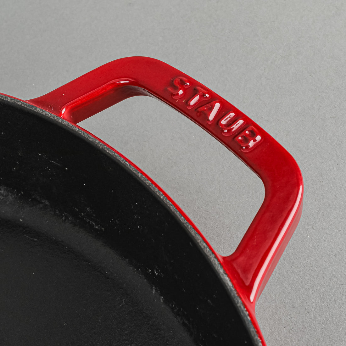 STAUB Cast Iron Double Handle       13" Skillet