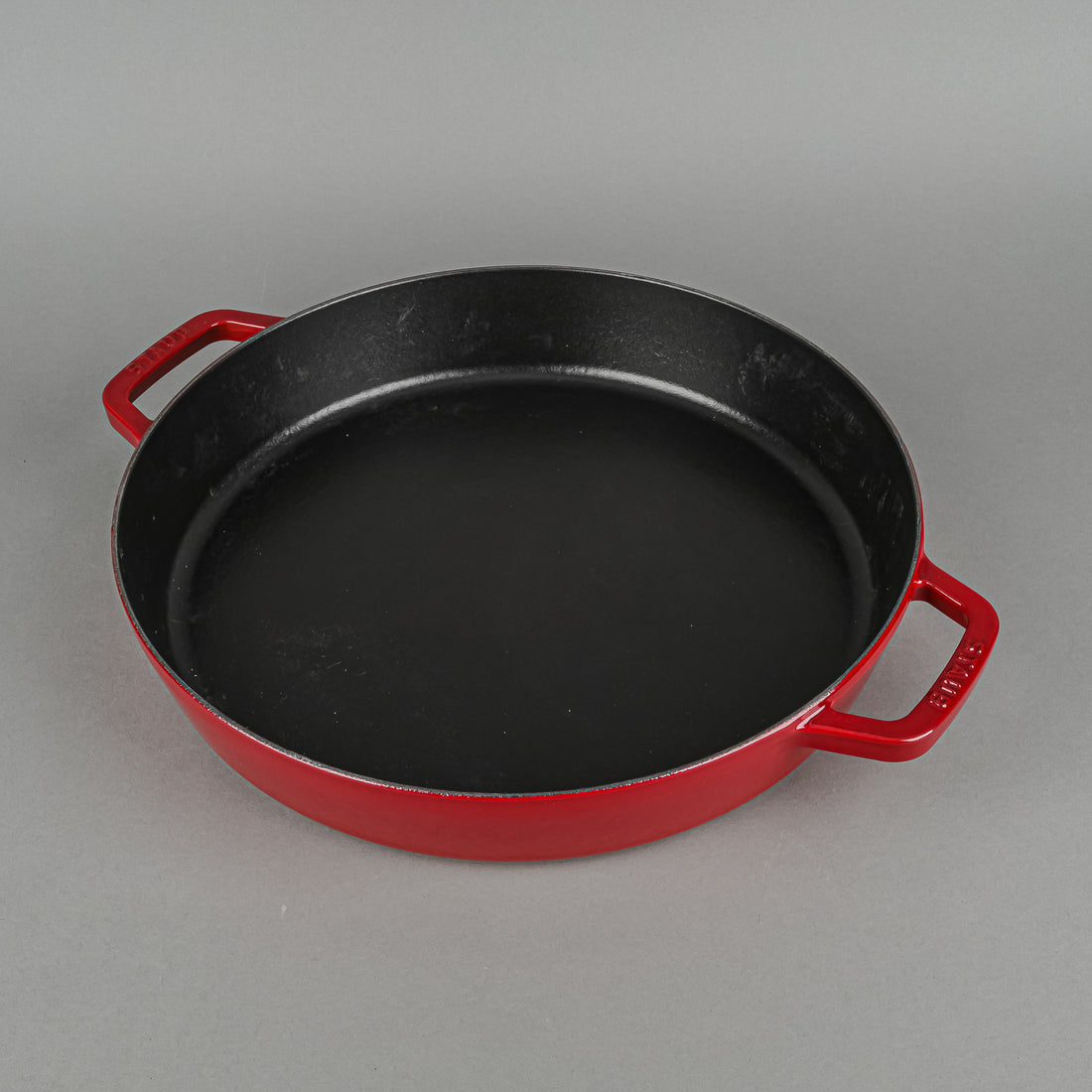 STAUB Cast Iron Double Handle       13" Skillet