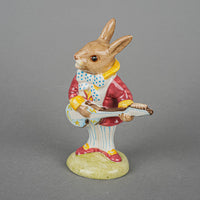 ROYAL DOULTON Bunnykins Fig Mr Bunnybeat Strumming
