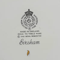 ROYAL WORCESTER Evesham Covered Entree/Casserole