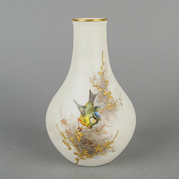 GRAINGER'S WORCESTER HP Bird Vase 191
