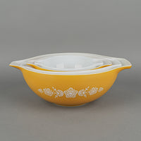 PYREX Butterfly Gold Cinderella Nesting Mixing Bowls Set Of 4