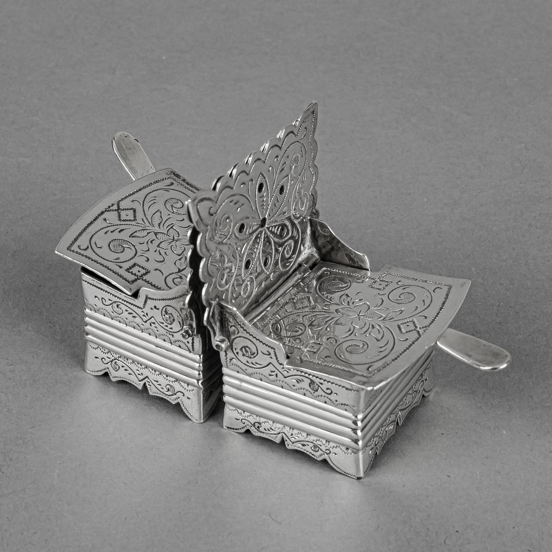 Russian St Petersburg 875 Silver Salt Cellars And Spoons 4 Pieces