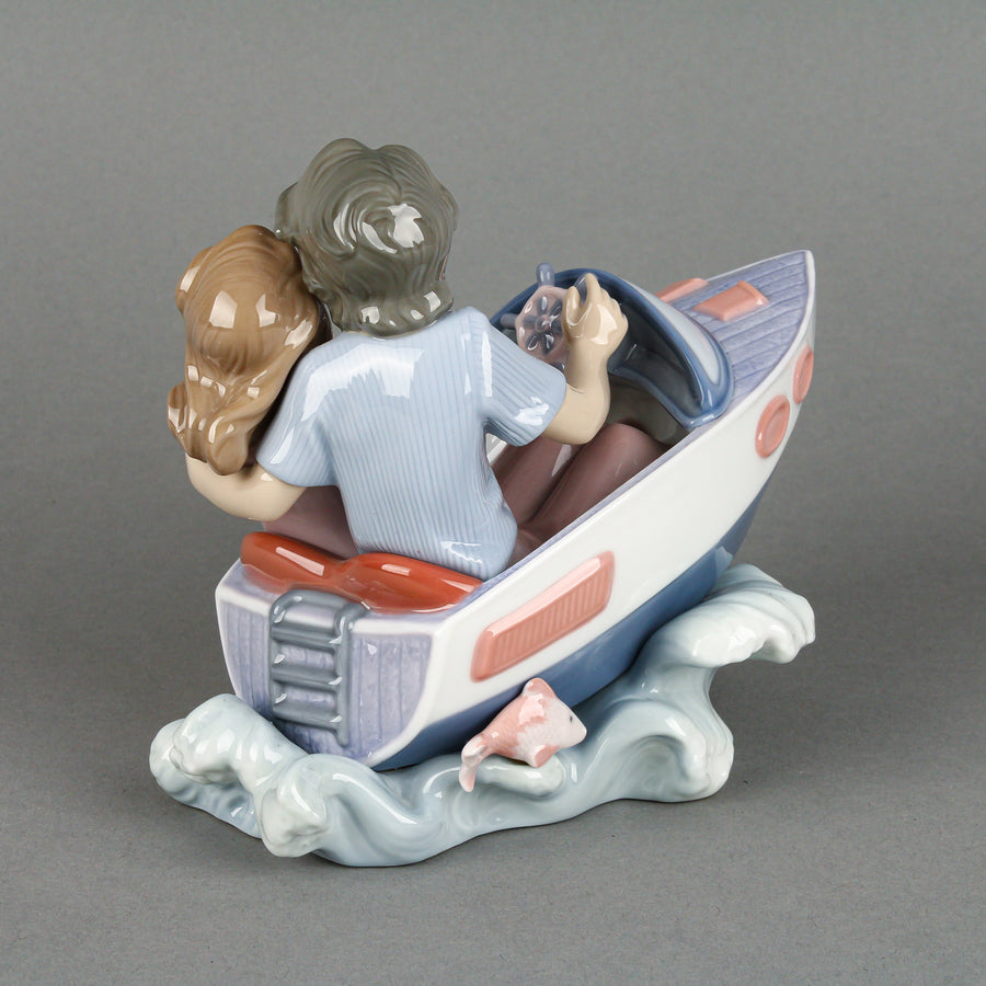 LLADRO Riding The Waves 5941 Figurine