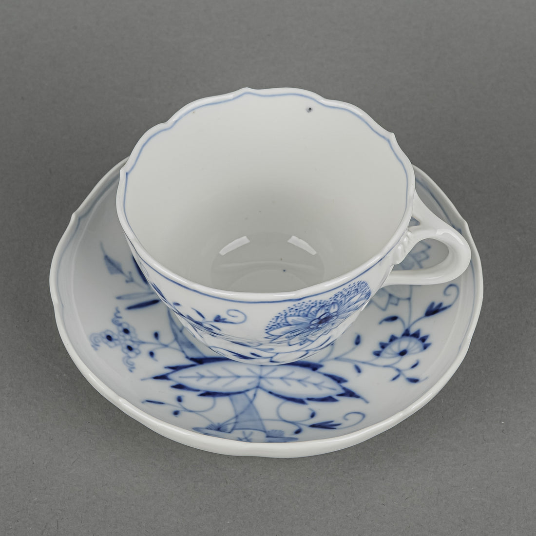 MEISSEN Blue Onion Cup & Saucer - Flat Cup