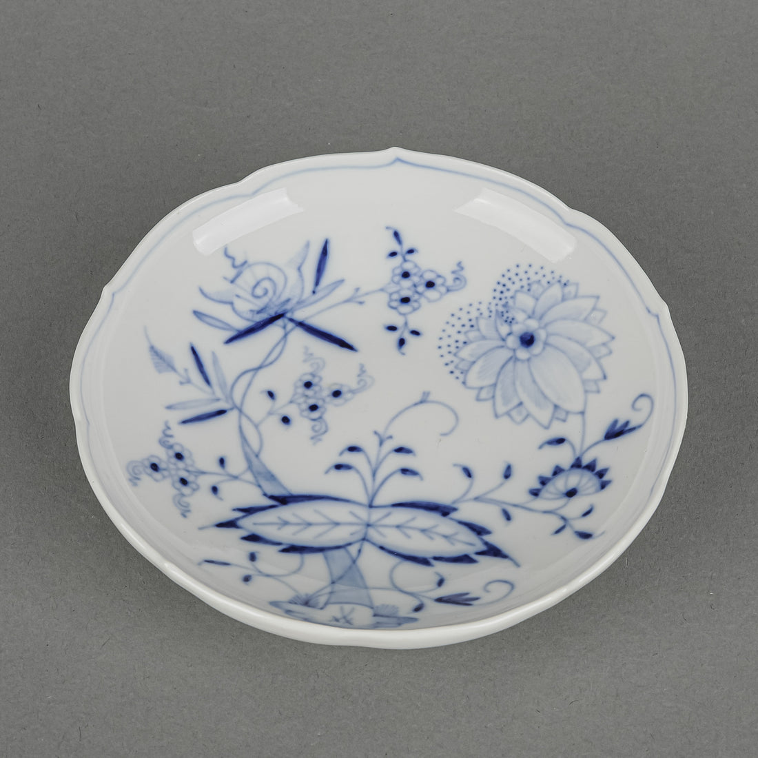 MEISSEN Blue Onion Cup & Saucer - Flat Cup