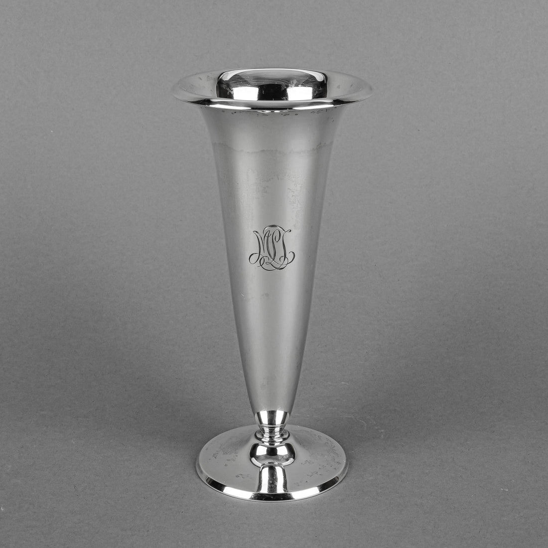TIFFANY & CO 925 Sterling Footed Trumpet Vase 20119/8088 H6"