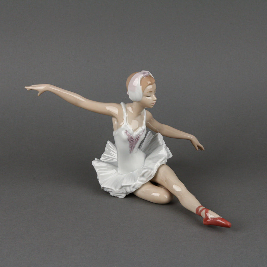 LLADRO Swan Ballet 5920 Figurine