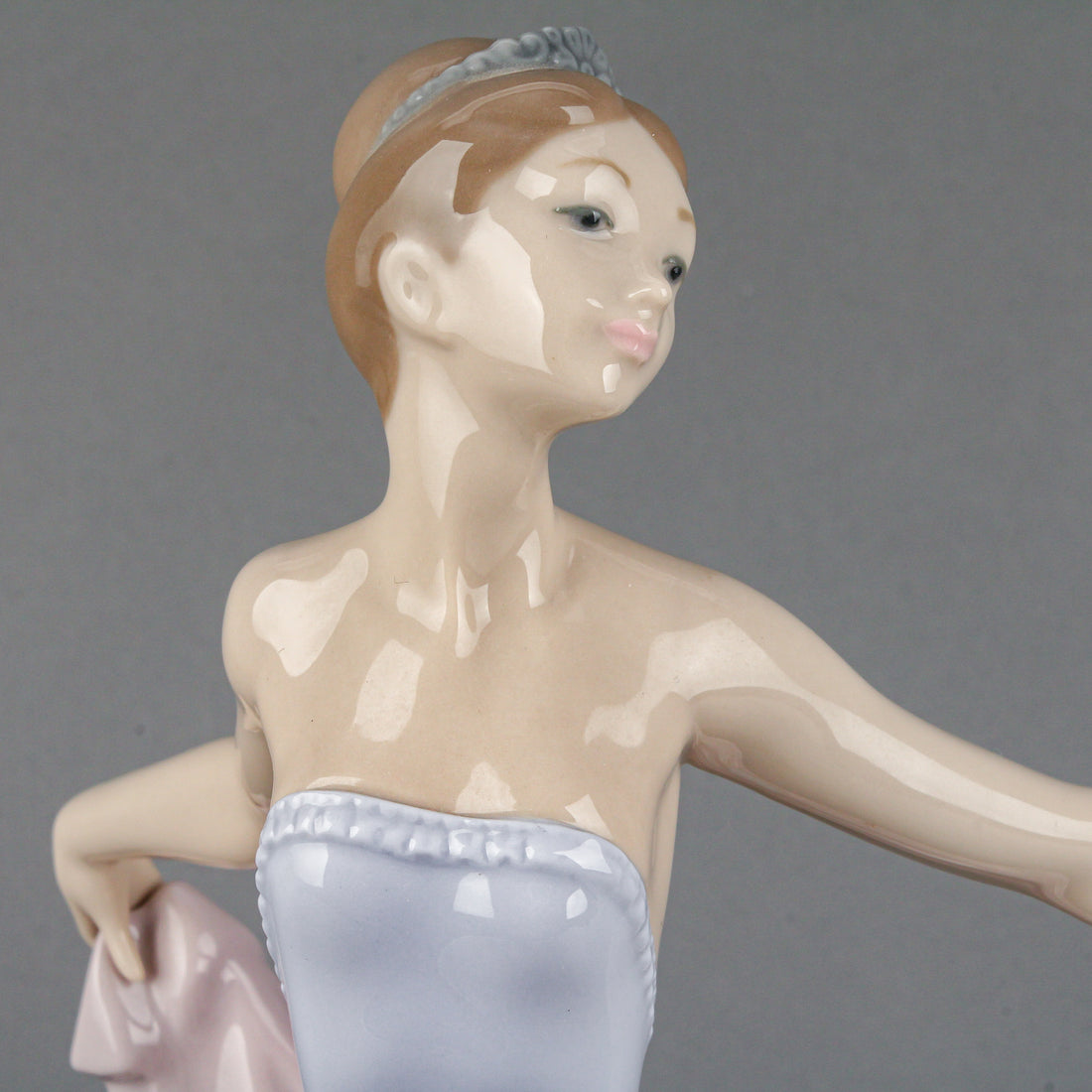 LLADRO Dancer 5050 Figurine