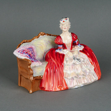 ROYAL DOULTON Belle o' the Ball HN 1997 Figurine
