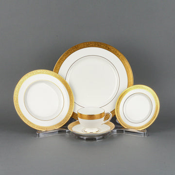 WEDGWOOD Ascot - 11 Place Settings +