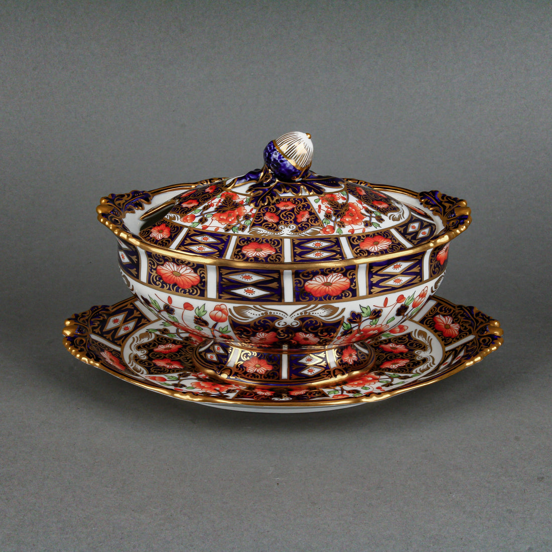 ROYAL CROWN DERBY Traditional Imari 2451 Oval Covered Saucier with Underplate
