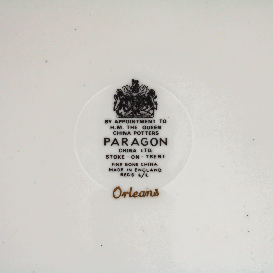 PARAGON Orleans - 24 Pieces