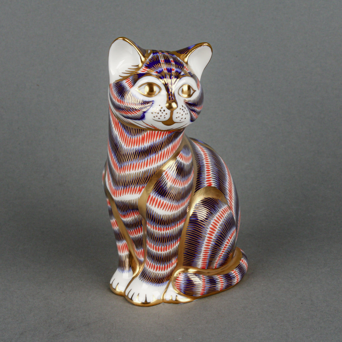 ROYAL CROWN DERBY Sitting Cat Paperweight