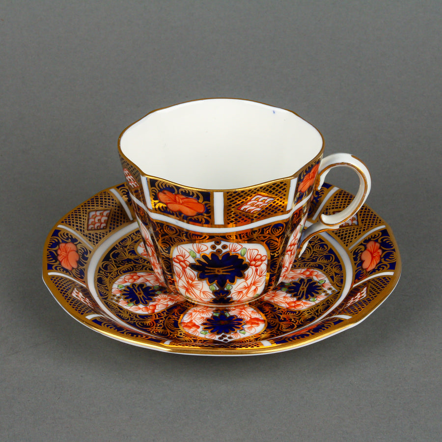 ROYAL CROWN DERBY Old Imari 1128 Cup & Saucer